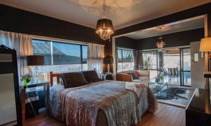 Kawaha Point Casa | ZARRIES @ 113 ROTORUA