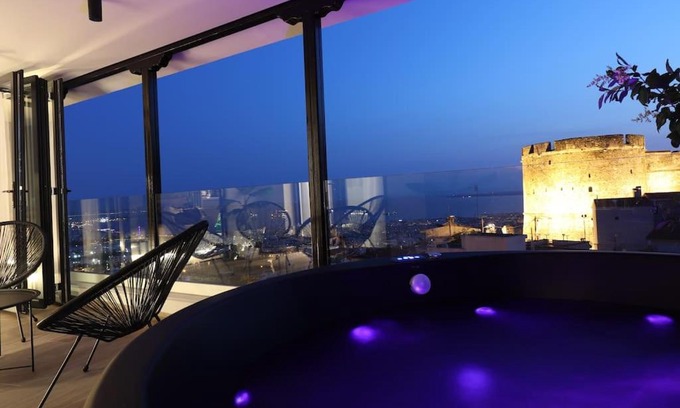 Ano Poli Apartamento | Skyline Suite&Spa