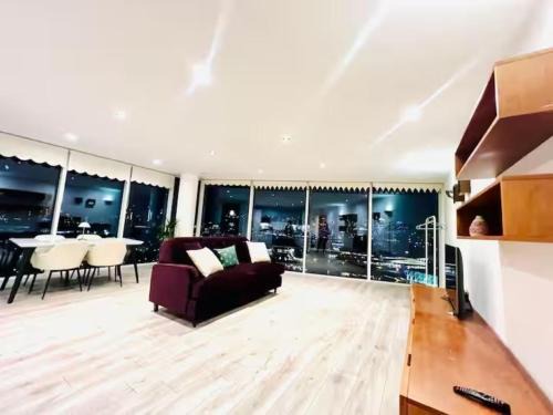Docklands Apartamento | Skyline Views by the O2, Walk to Excel - Perfect for Business or Leisure