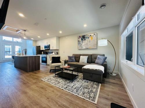 Harvie Heights Casa | Skyridge Resort -New Townhouse Near Banff Entrance