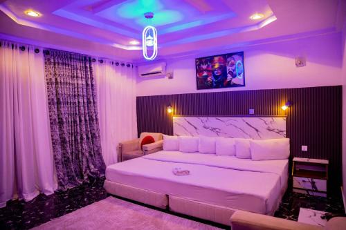Ikeja Hotel | Skyrock Hotels Ikeja