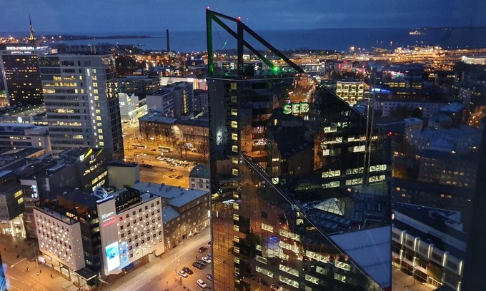 Maakri Apartamento | Skyview Suite - Breathtaking Views From Bed and From Jacuzzi. City Center Skyscraper Upper Floors