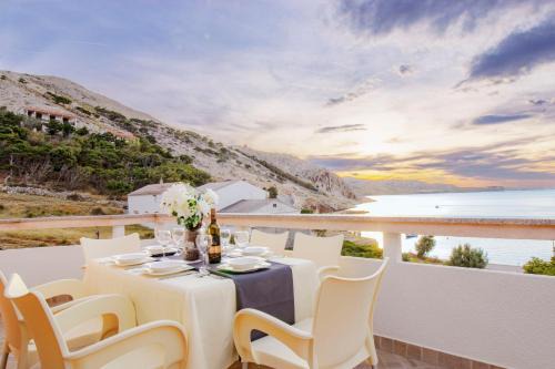 Metajna Apartamento | Sladana direckt at the Beach