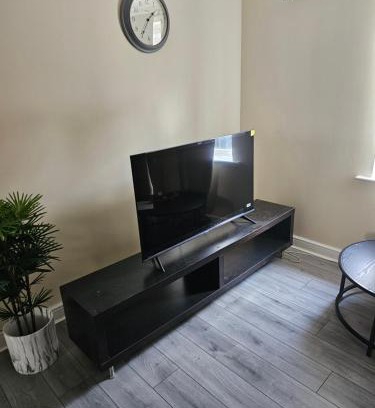 Purfleet Apartamento | Sleek 4 bed Apartment with 2 bathrooms