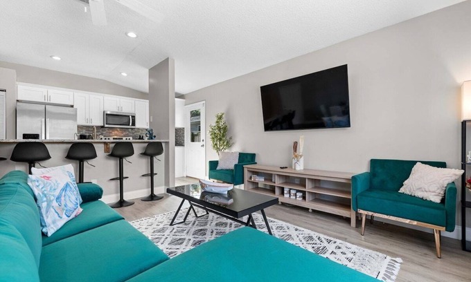 Saint Augustine Shores Casa | Sleek and Stylish 3-Bedroom Oasis-Pet Friendly