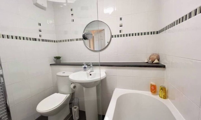 North Glasgow Apartamento | Sleek & Modern 2BR | Easy Access to City Centre