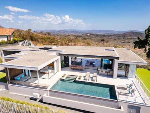Tamarindo Casa | Sleek Modern Villa w - pool