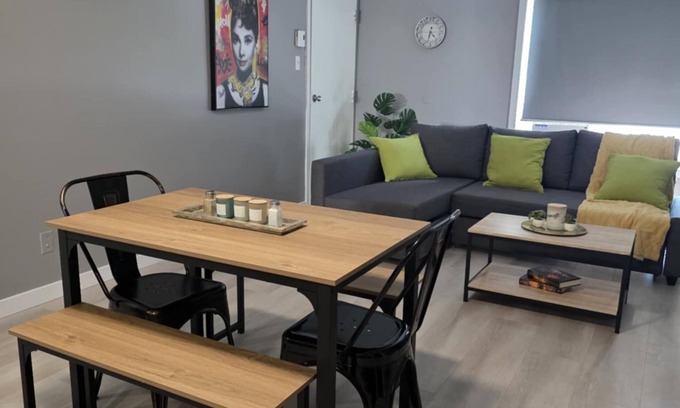 Cornwall Apartamento | Sleek & Stylish 2 bedroom unit