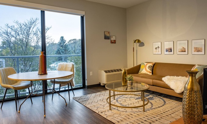 Des Moines Apartamento | Sleepover: Dreamy 1BD/1BA - Downtown Des Moines