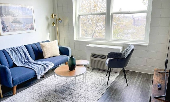 Corryville Apartamento | Sleepover: Lively 1BD/1BA + Gym - Downtown Cincinnati