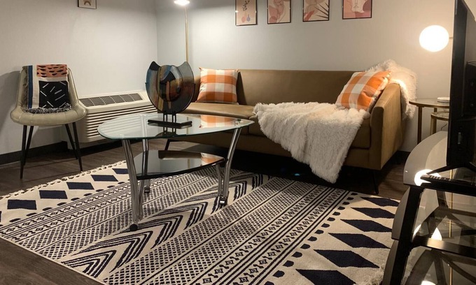 Des Moines Apartamento | Sleepover: Lovely 1BD/1BA - Downtown Des Moines