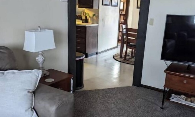 Energy Corridor Apartamento | Sleeps 21: Perfect for Large Group. 11 Beds.
