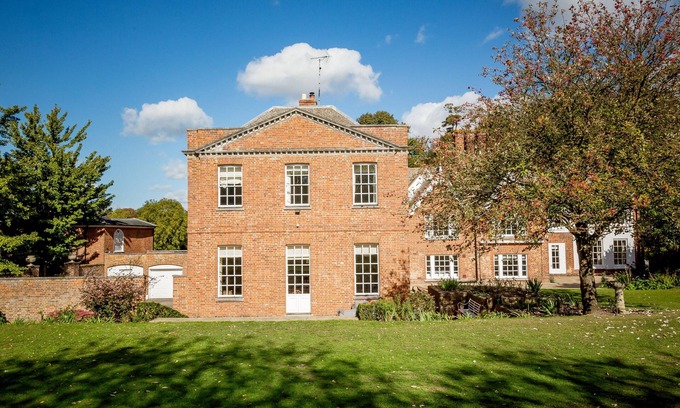Saffron Walden Villa | Gran residencia rural perfecta para familias, eventos y reuniones