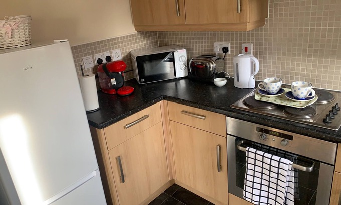 Acresford Apartamento | Sleeps 4/6 pet Friendly Parking nr Nec/warwick uni