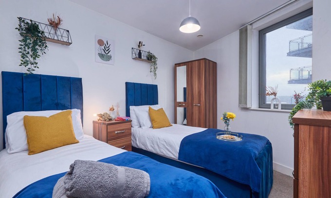 Leeds Apartamento | Sleeps 5: Family & Work Stays - Leeds City Centre - FREE Parking!