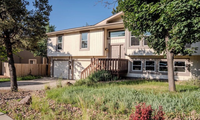 Northwest Colorado Springs Casa | Treehouse Vibes in NW Colorado Springs