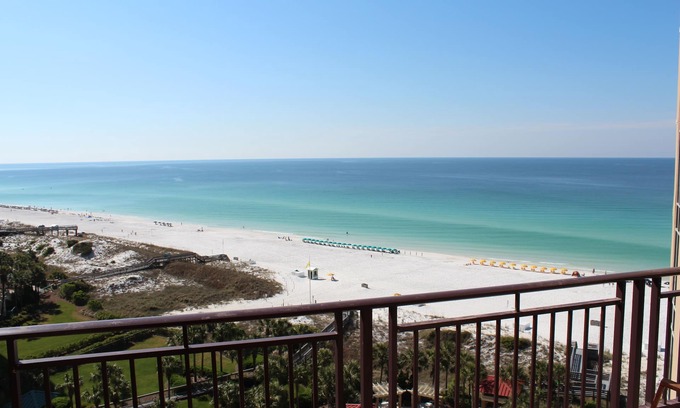 Gulf Pines Condominio | ¡Tarifas reducidas de verano! Westwinds 4784. Décimo piso. Frente a la playa