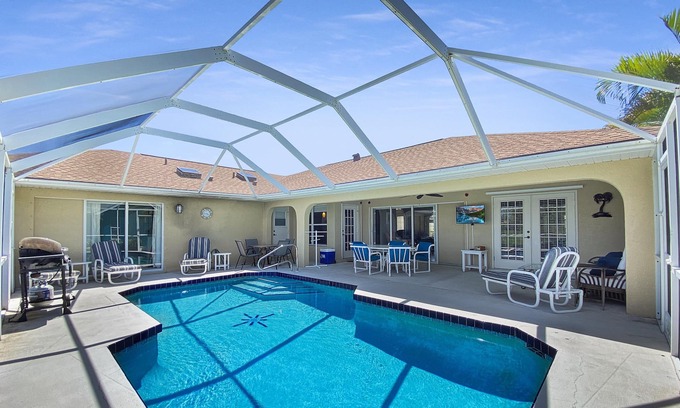 Broadmoor Casa | Sunny Sportsman, full refund, pool heat, sleeps 8