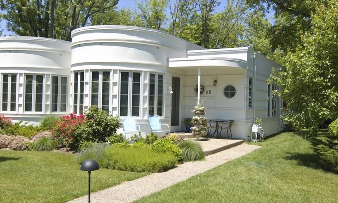 South Haven Cabaña | Sleepy Hollow Beach Resort introduces Cottage 8B
