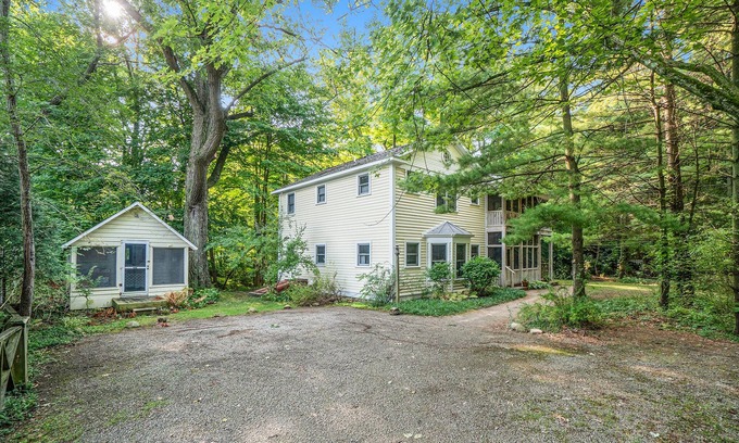 South Haven Cabina | Sleepy Hollow Beach Resort introduces Stonebridge 37A