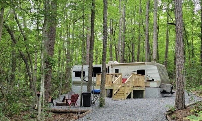Jamestown Alquiler De RV | Sleepy Hollow Camper