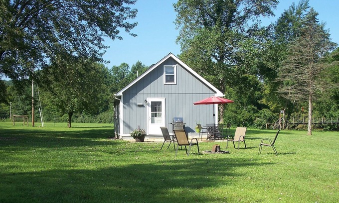 Glace Cabaña | Sleepy Oaks Cottage en Potts Creek, (Quédate 6 noches sin cargo)