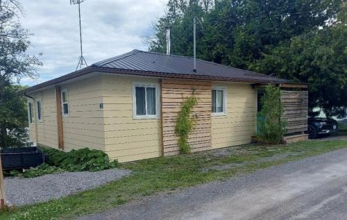 Otonabee-South Monaghan Casa | Slice of Heaven on the Otonabee WITH HOT TUB