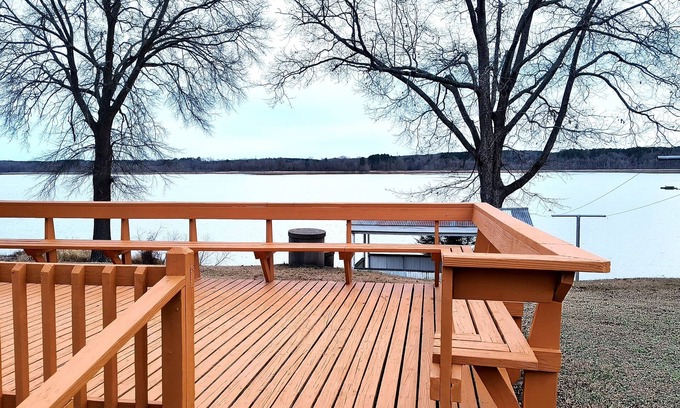Gumberry Casa | Slice of Heaven on the Lake