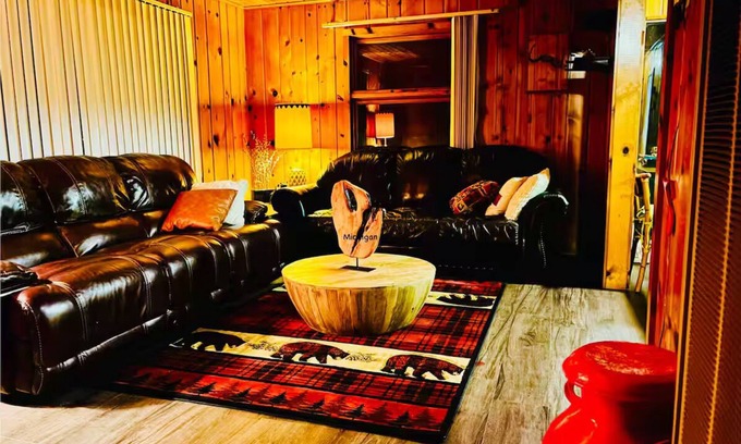 Carp Lake Cabina | Slice of Paradise, Lakefront, near Mackinaw City.