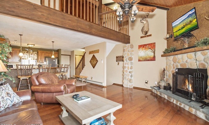 Village at Camelback Casa | Slope Side Camelback 3BR Townhome