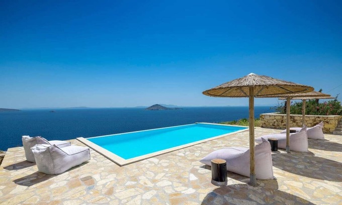 Sapsila Casa | Escondite de lujo lento en Patmos con panorama y piscina Villa Tatyana