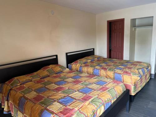 Sanford Hotel | Slumberland Motel