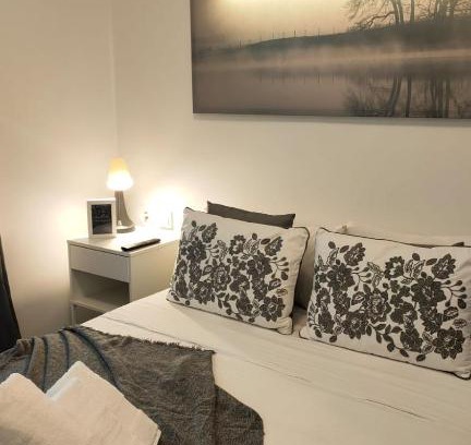Benicalap Casa | Small and Cozy Rooms - G10