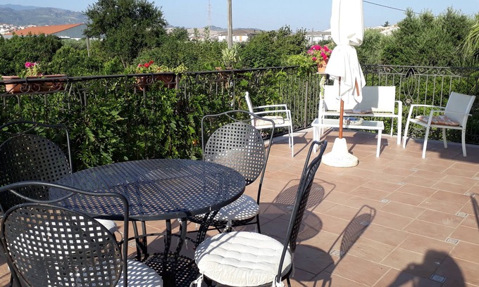 Corigliano Calabro Casa | Pequeño apartamento en el mar jónico