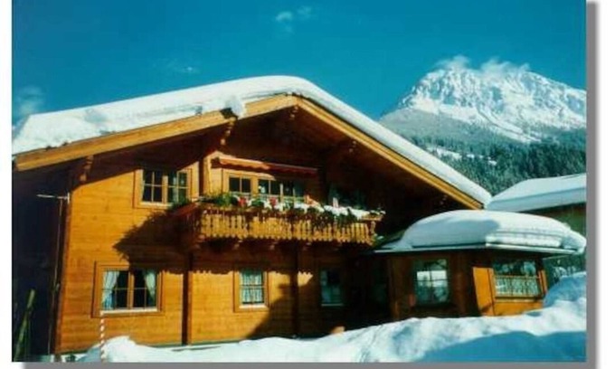 Kleinarl Cabina | Small apartment 2-4 pers, wooden log cabin, cozy, quiet, sunny, close to the center