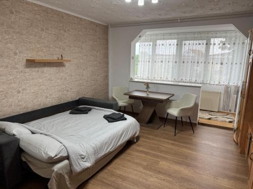 Hunedoara Apartamento | Small apartment in Hunedoara