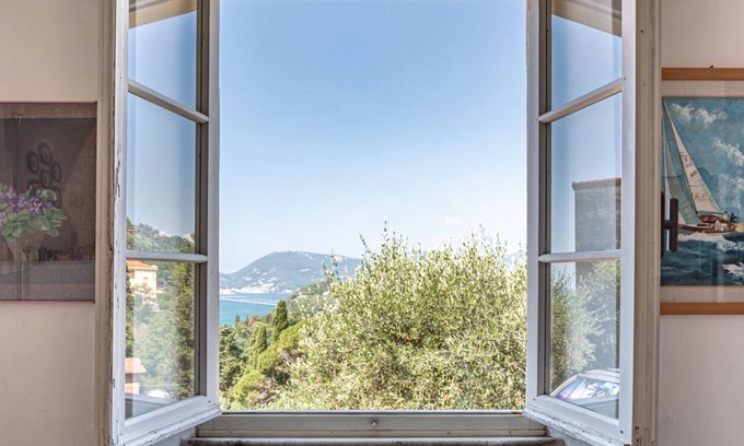 Pugliola Apartamento | Small apartment overlooking the Sea, in the peace of the village of Pugliola.