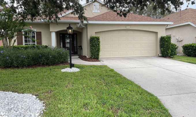 Greenfield Plantation Casa | Small bedroom to rent LONGTERM: Safe golf community In Bradenton, FL
