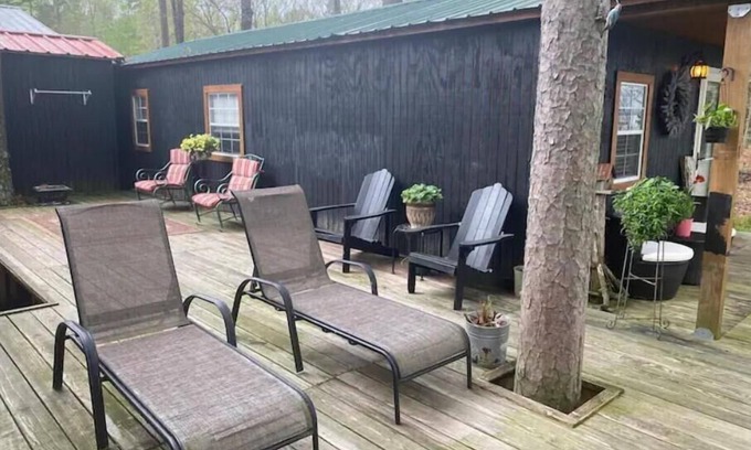 Russellville Cabina | Small cabin right on the lake !