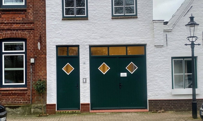Friedrichstadt Casa | Small canal house - Simmerdeis on the canal