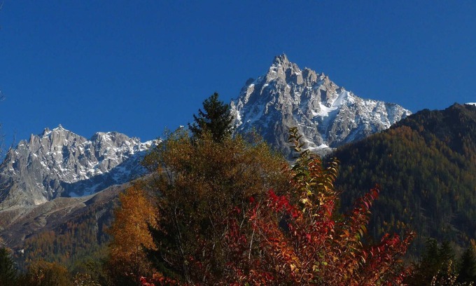 Chamonix City Centre Chalet De Esquí | Petit Chalet (mazot Normalmente Montagnard) independiente con gran jardín