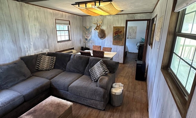 Sneads Casa | Small Country Home on Private Farm In City Limits of Sneads