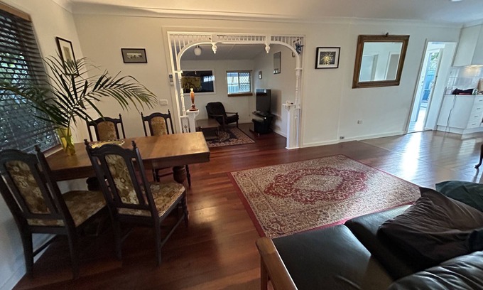 Forster Casa | Small cute comfy home. Private and close to town and lake.
