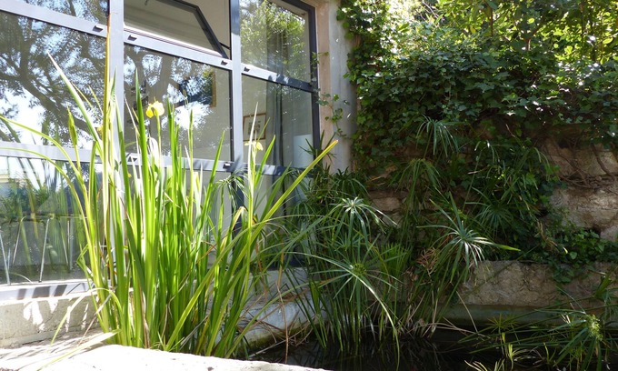 Roucas-Blanc Casa | Small detached house in a residential area of marseille