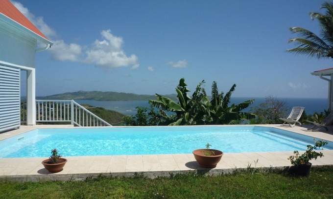 Le Robert Casa | pequeña casa de amueblada con piscina Robert Martinica