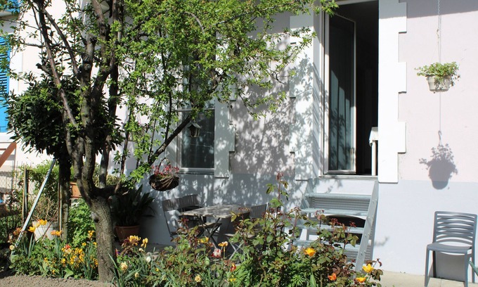 Annecy Casa | Pequeña zona verde en el corazón de la ciudad.