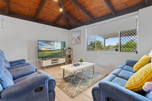 Crestmead Casa | Small Groups and Families Stylish 3Beds near mall