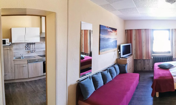 Baerenstein Apartamento | Pequeño apartamento vacacional con vistas a la montaña Bärenstein