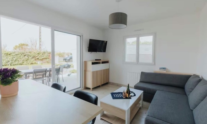 Ploudalmezeau Casa | Small house 150 m from the beach on foot - 4pers TY PORSGUEN