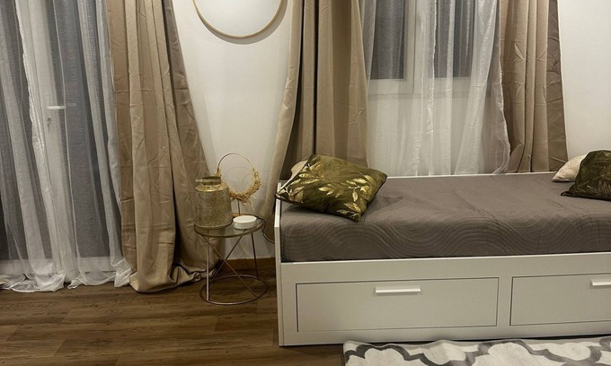 Gravigny Casa | Small house